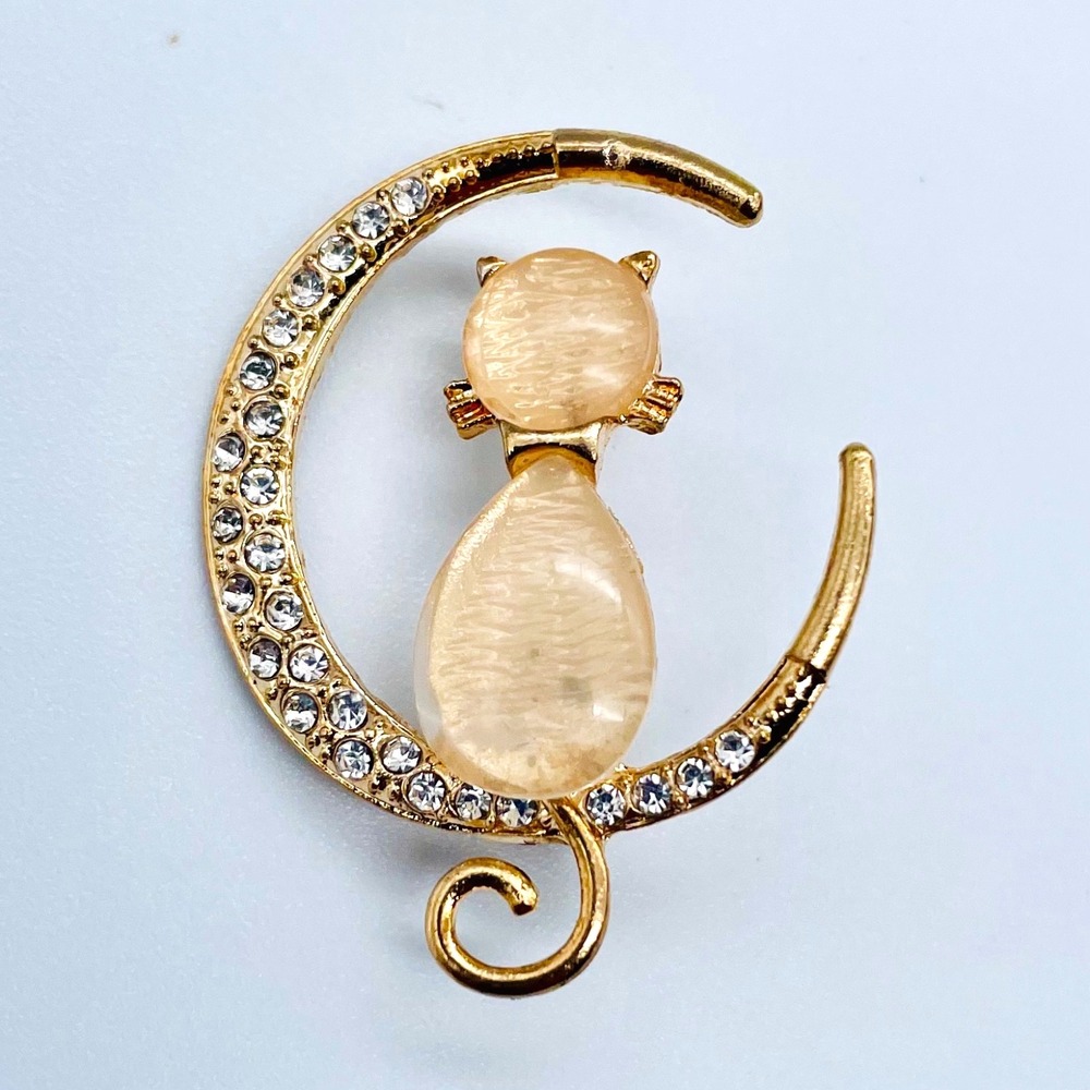Crescent Moon Cat 1.5" Brooch‎ Rhinestone Faux Opal